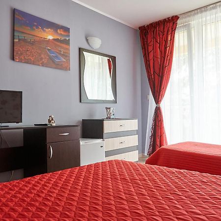 Hotel Sea Star Приморско Eksteriør billede