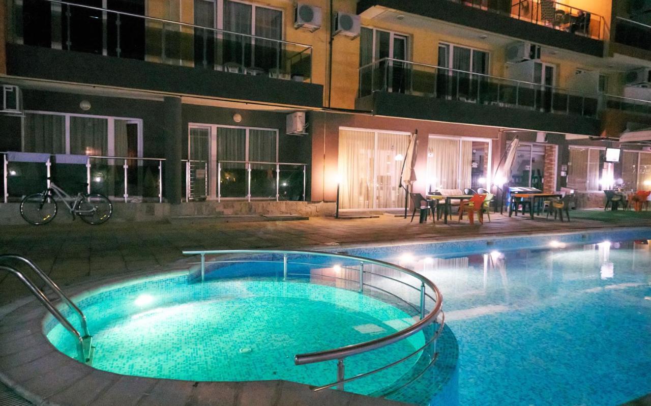 Hotel Sea Star Приморско Eksteriør billede