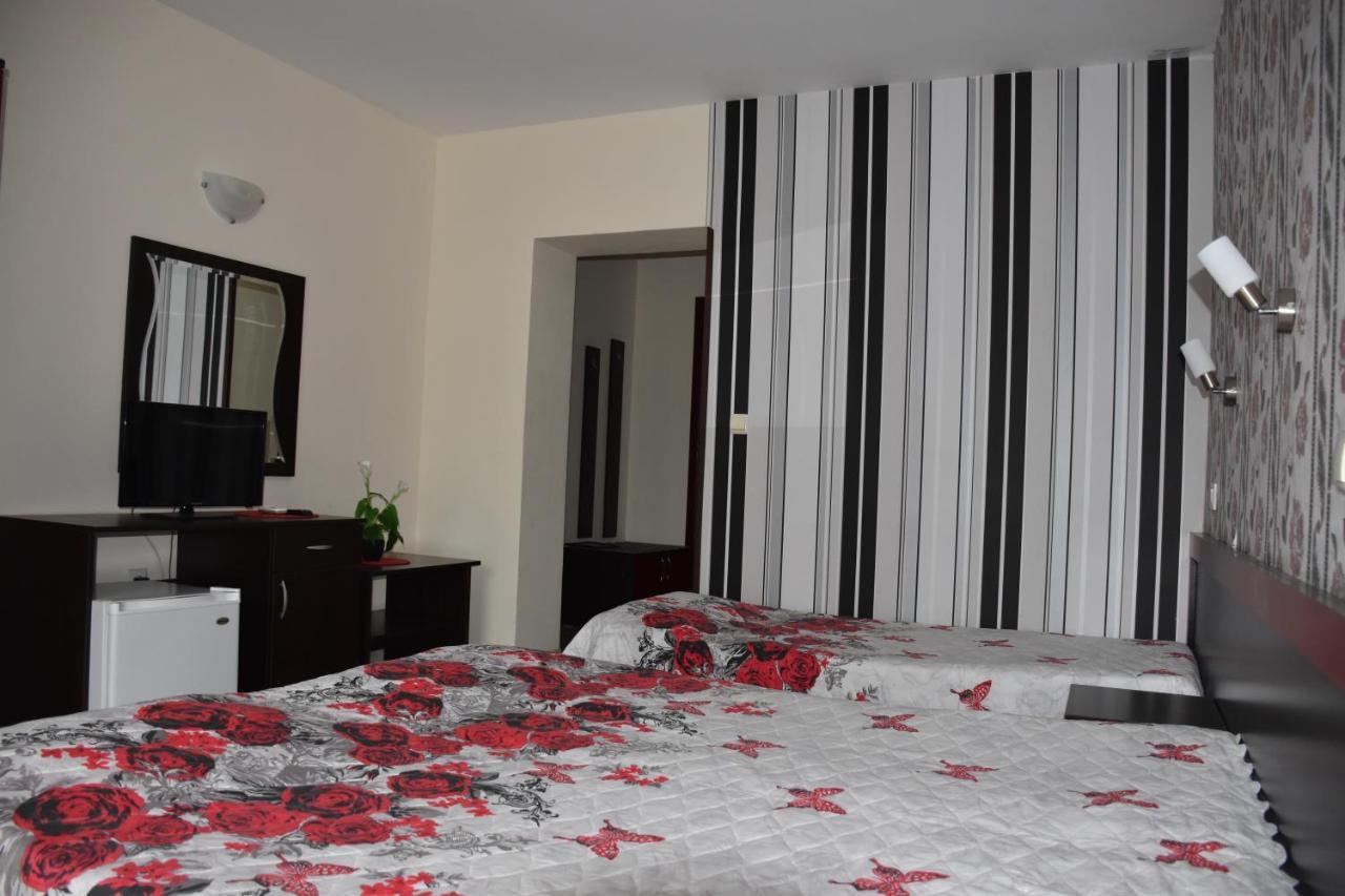 Hotel Sea Star Приморско Eksteriør billede