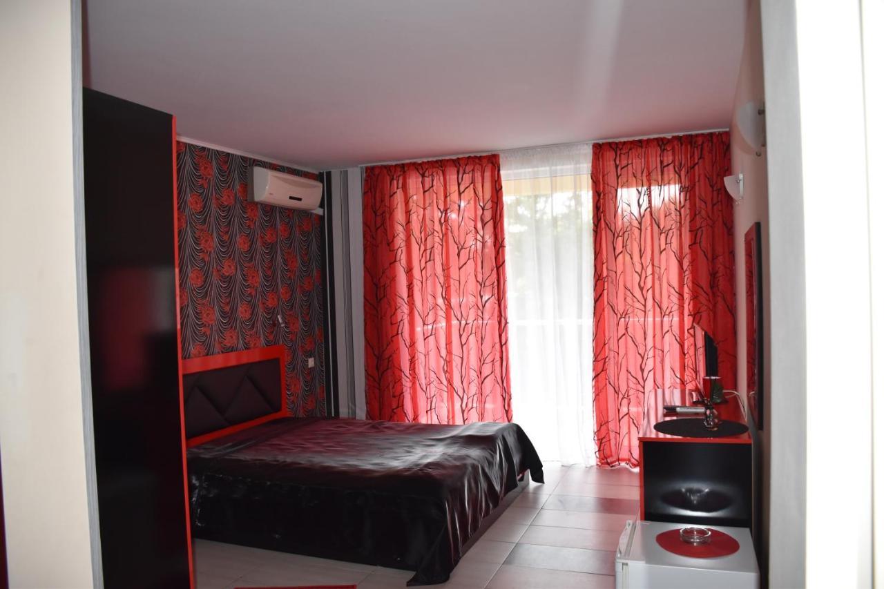 Hotel Sea Star Приморско Eksteriør billede