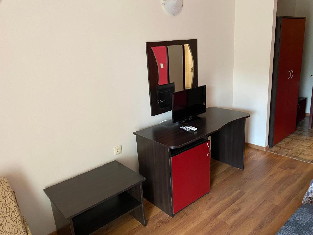 Hotel Sea Star Приморско Eksteriør billede